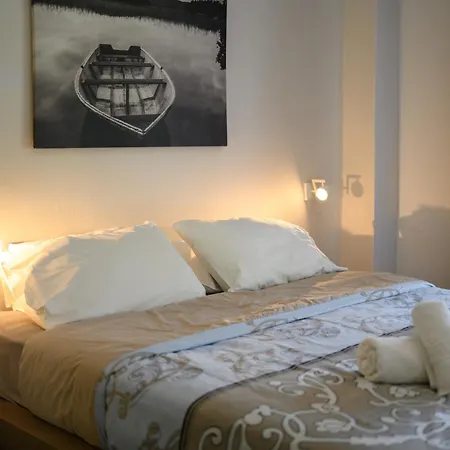 Orange Grove Apartman *