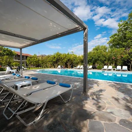 Orange Grove Apartment *