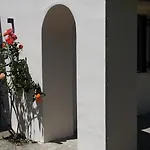 Orange Grove דירה