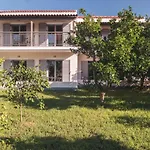 דירה Orange Grove בניטסס